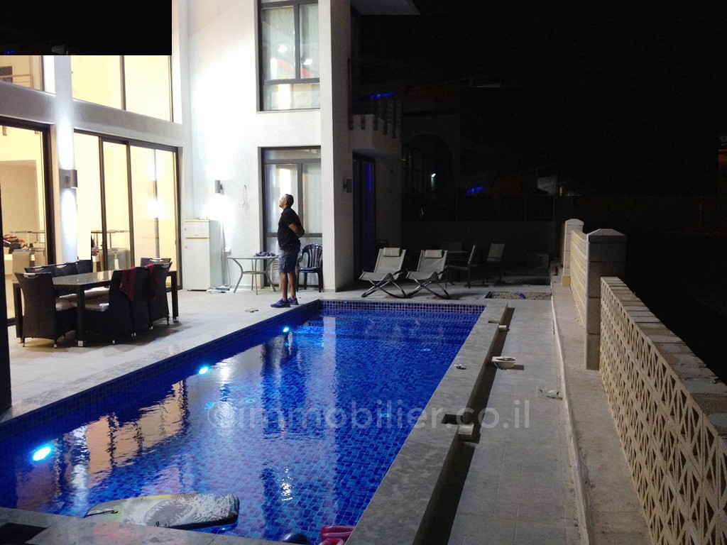 Shachamon 6, Eilat