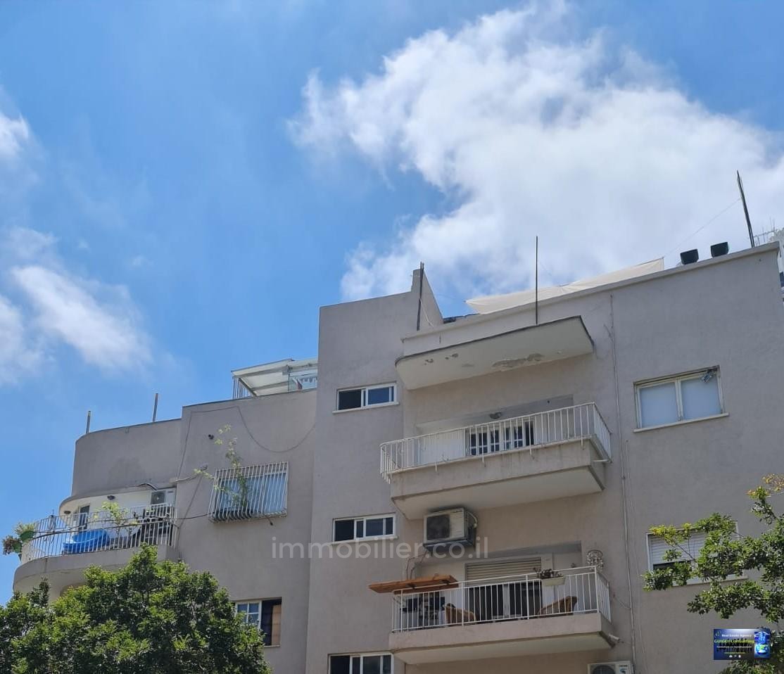 Dizengof, Tel Aviv
